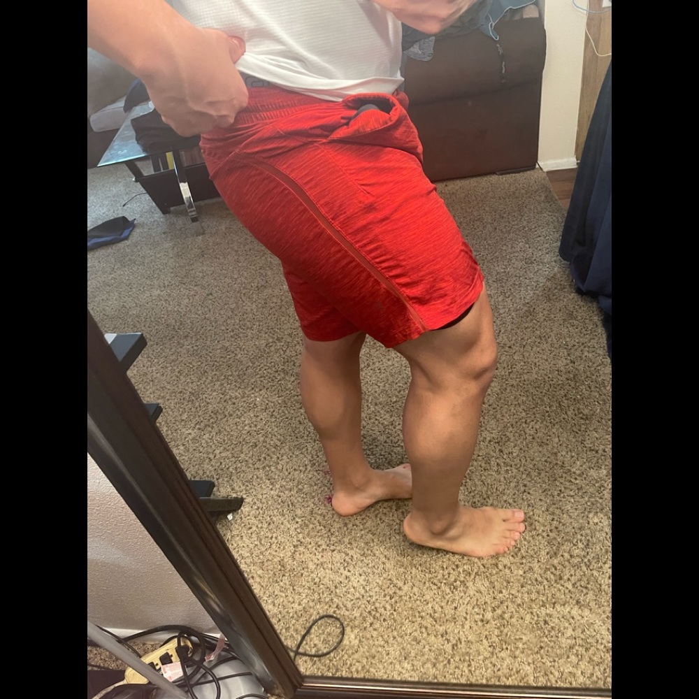 Lululemon Pace Maker 9’ Shorts lined!